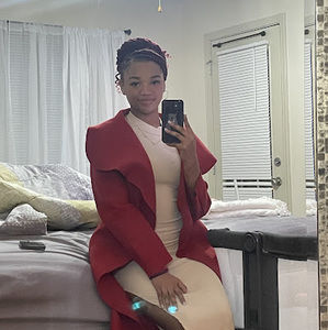 Meet your Posher, Danielle